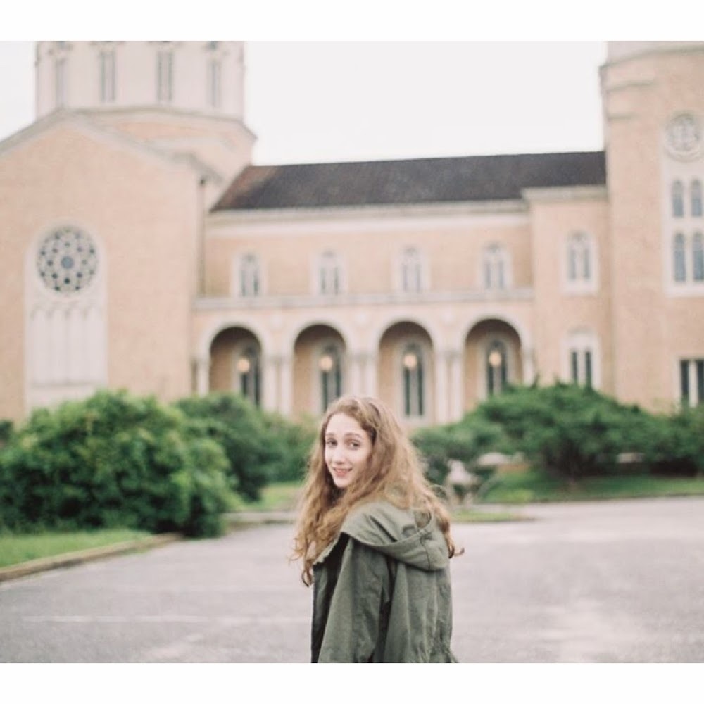 Meet your Posher, Helen